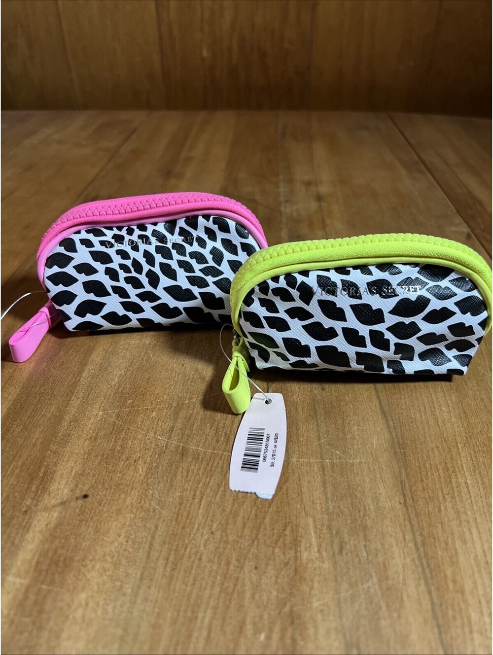 VICTORIAS SECRET MINI COSMETIC MAKEUP BAG COIN PURSE Pink & Green Lip Print,2